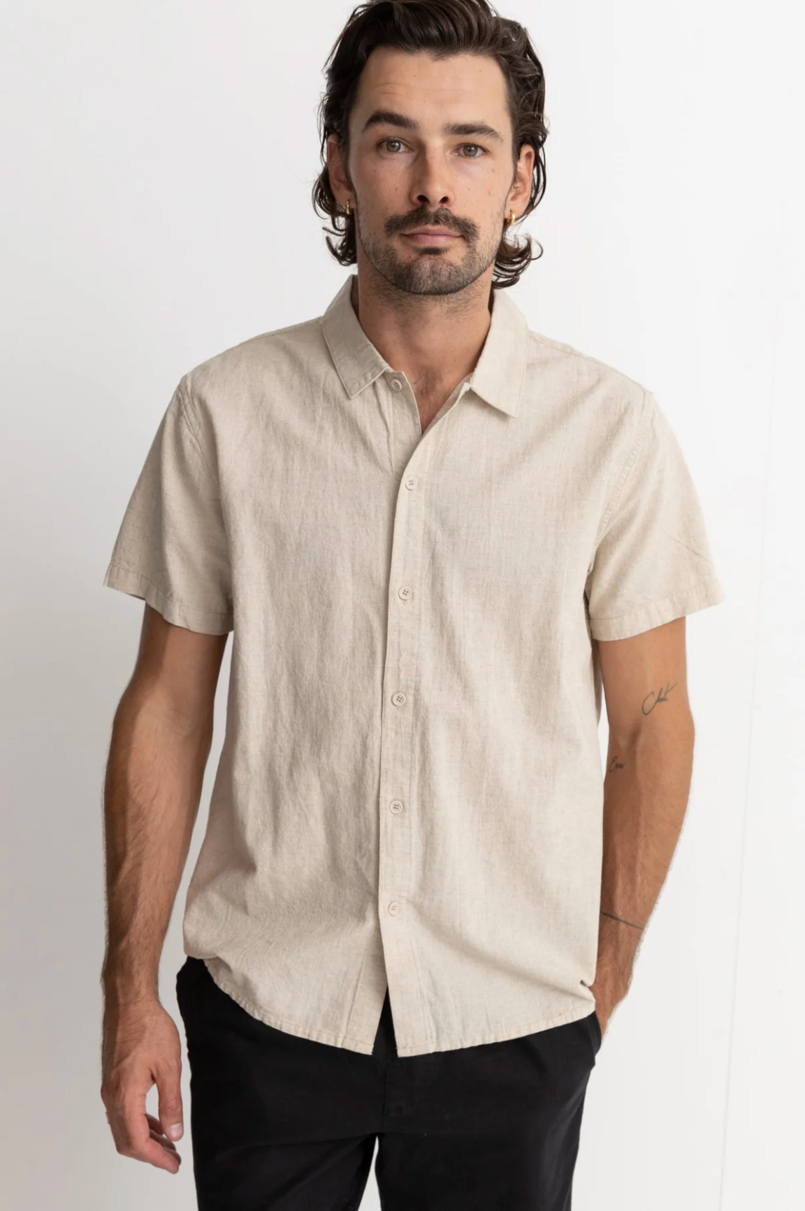 Classic Linen Short-Sleeve Shirt