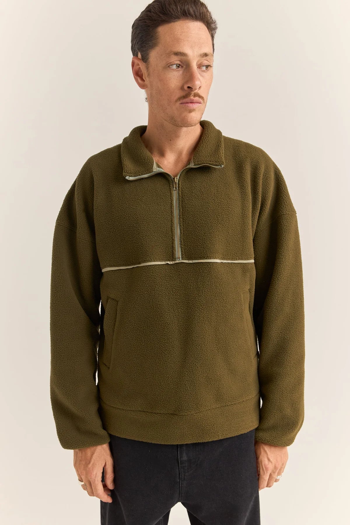 Contrast Quarter Zip Pullover