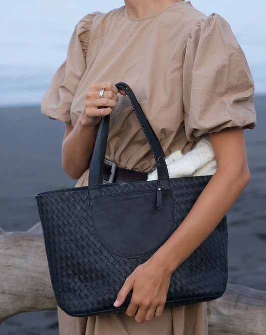 Andie Woven Tote